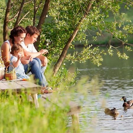 Villa Am See - Naehe Berlin Biesenthal Bagian luar foto